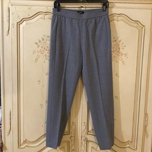 Theory Grey Wool pants in good condition.